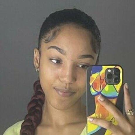 Naken lekkede OnlyFans-bilde av Champbaby