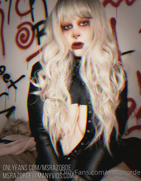 Naakte gelekte OnlyFans-foto van Msrazorde