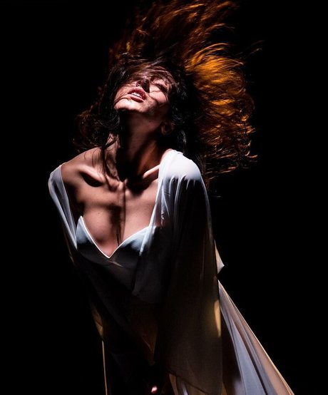 Naakte gelekte OnlyFans-foto van Asli Sevi