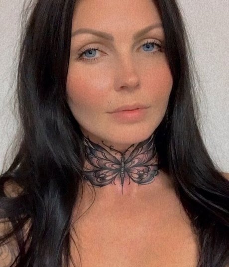 Nacktes geleaktes OnlyFans-Foto von Recognise This Girl