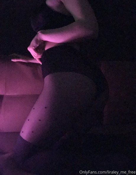 Обнаженная фотография утечки OnlyFans от Liraleymefree