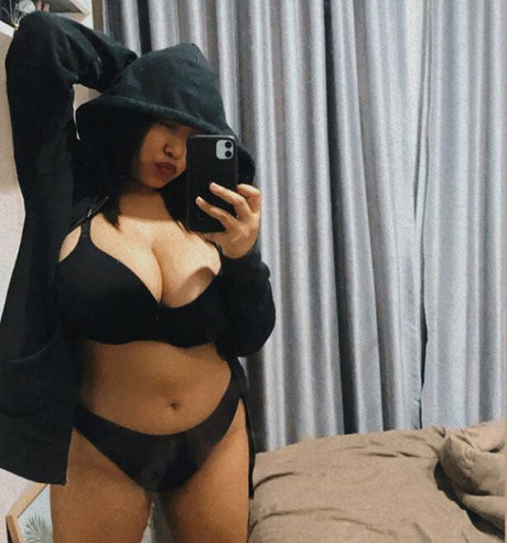 Naken lekkede OnlyFans-bilde av Aoy Chitchanok