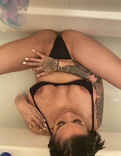 Nacktes geleaktes OnlyFans-Foto von Sophiaola