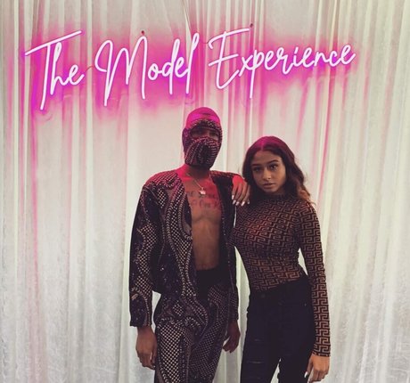 Nahá fotka uniklých OnlyFans od Alessiasays