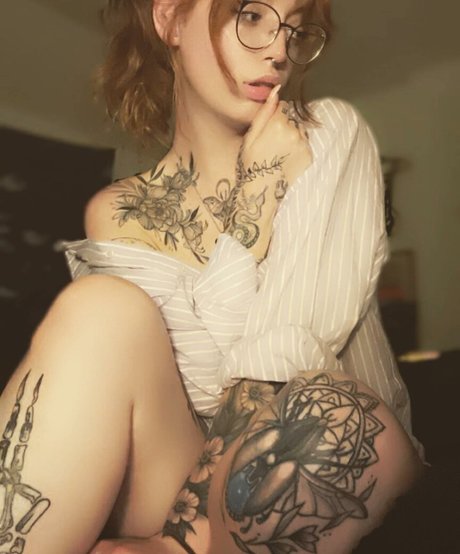 Обнаженная фотография утечки OnlyFans от Mollypapenny