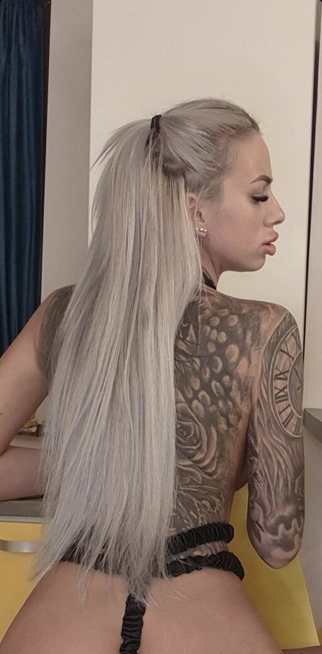 Naken lekkede OnlyFans-bilde av Roxanaa23