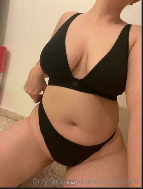 Alasti lekkinud OnlyFans-i pilt Hotisraelstudent