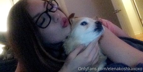 Elenakoshkaxoxo naked leaks OnlyFans pic