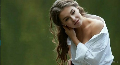 Nahá fotka uniklých OnlyFans od Baeutywestanna