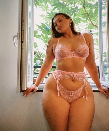 Naken lekkede OnlyFans-bilde av Valeria Vendetta