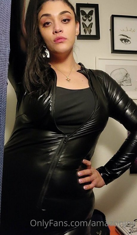 Naken lekkede OnlyFans-bilde av Amazonjoy