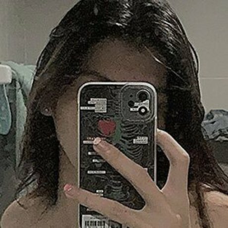 Naken läckt OnlyFans-bild av Kumyooah