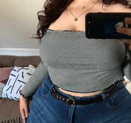 Nahá fotka uniklých OnlyFans od Softestpear