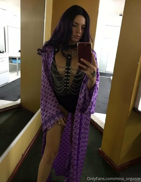 Nacktes geleaktes OnlyFans-Foto von Missorgaasm