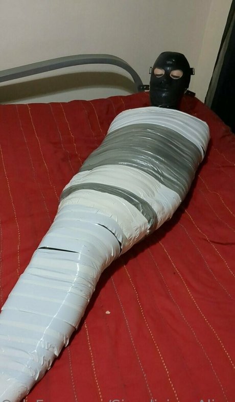 Foto di nudo di fuga di OnlyFans di Sissyliciousalice