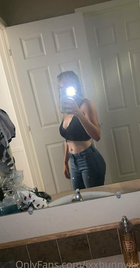 Foto desnuda filtrada de OnlyFans de Ixxbunnyxx