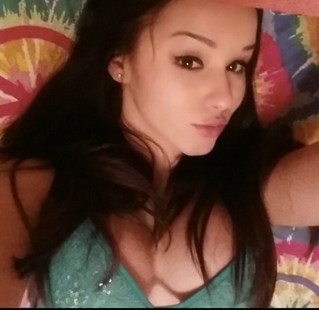 Naakte gelekte OnlyFans-foto van Nevalone