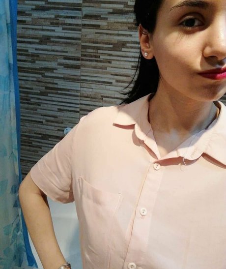 Foto desnuda filtrada de OnlyFans de Babyflorcita