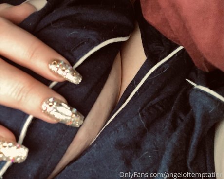 Обнаженная фотография утечки OnlyFans от Angeloftemptation