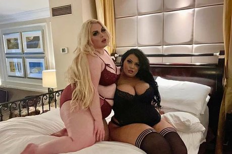 Обнаженная фотография утечки OnlyFans от Aspasia