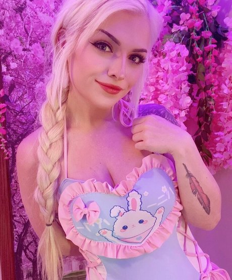 Nahá fotka uniklých OnlyFans od Asmr Shanny