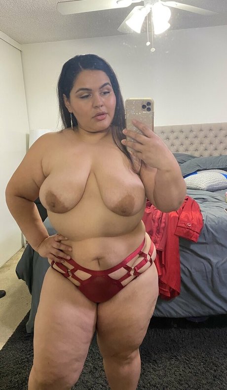 Naken lekkede OnlyFans-bilde av Karla Lane