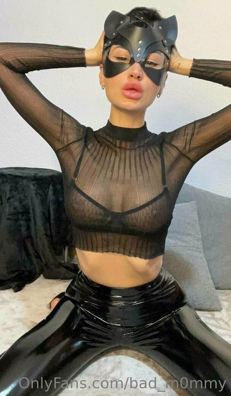 Nahá fotka uniklých OnlyFans od Badm0mmy