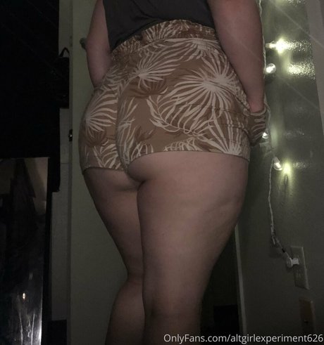 Nahá fotka uniklých OnlyFans od Altgirlexperiment626