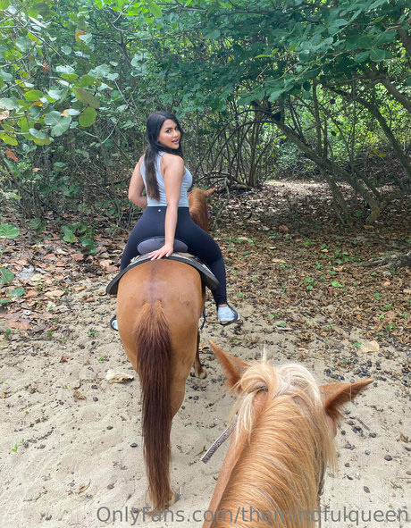 Alasti lekkinud OnlyFans-i pilt Themindfulqueen