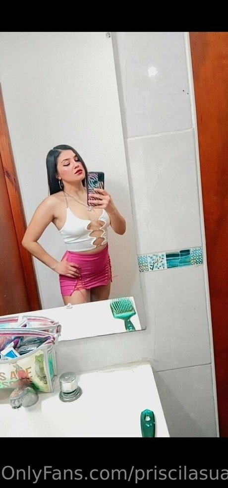 Foto di nudo di fuga di OnlyFans di Prisuarezx