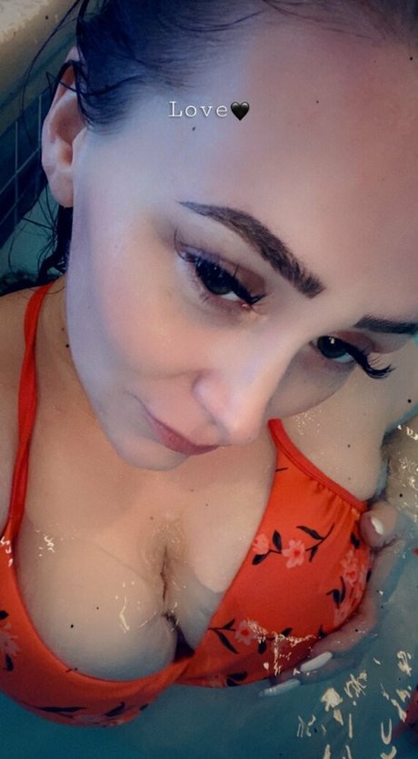 Queeniethofree naked leaks OnlyFans pic
