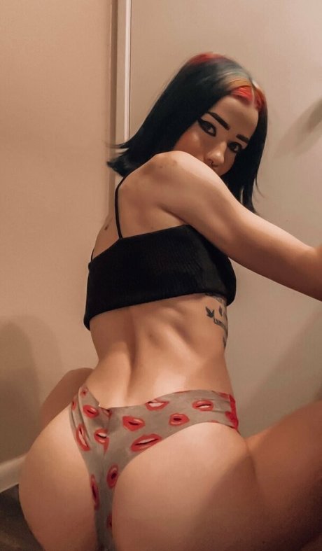 Обнаженная фотография утечки OnlyFans от Peachysheaa