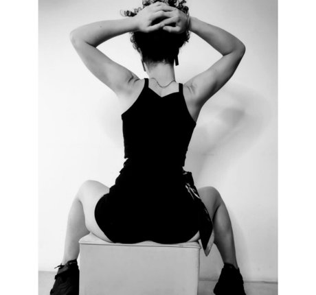 Foto di nudo di fuga di OnlyFans di Theladyfromshanghai