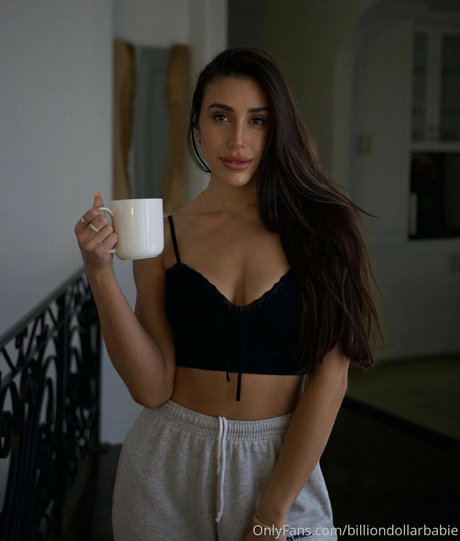 Nacktes geleaktes OnlyFans-Foto von Billiondollarbabie