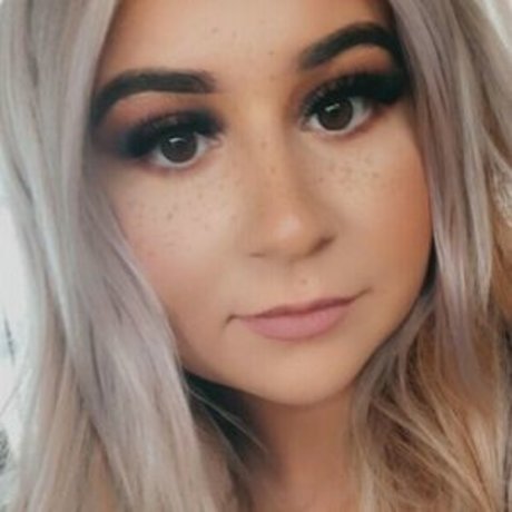 Foto desnuda filtrada de OnlyFans de Littlebaristababe