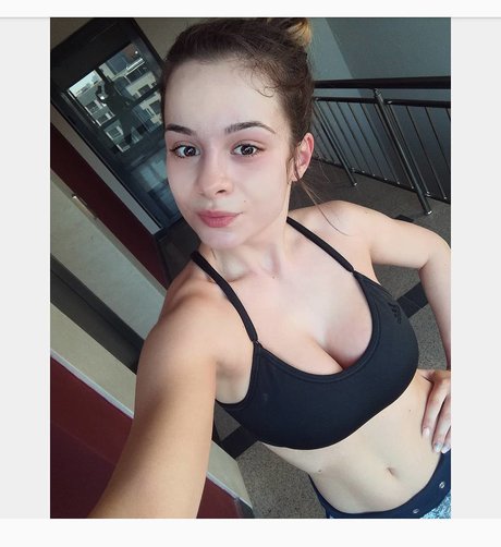 Naakte gelekte OnlyFans-foto van M1vanova