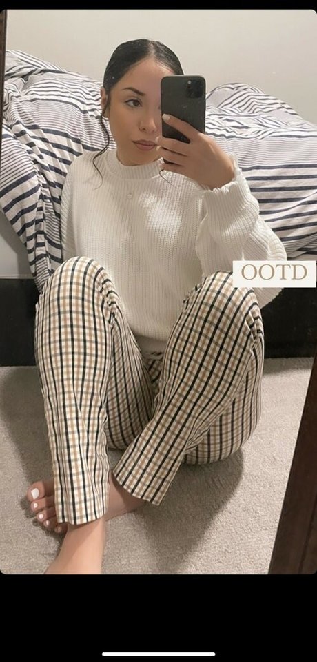 Naken lekkede OnlyFans-bilde av Lilmg