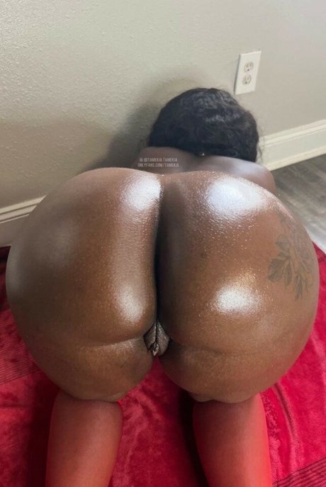 Naken lekkede OnlyFans-bilde av Tamekia