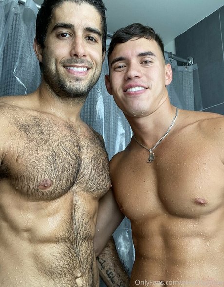 Nacktes geleaktes OnlyFans-Foto von Oliverhuntxxx