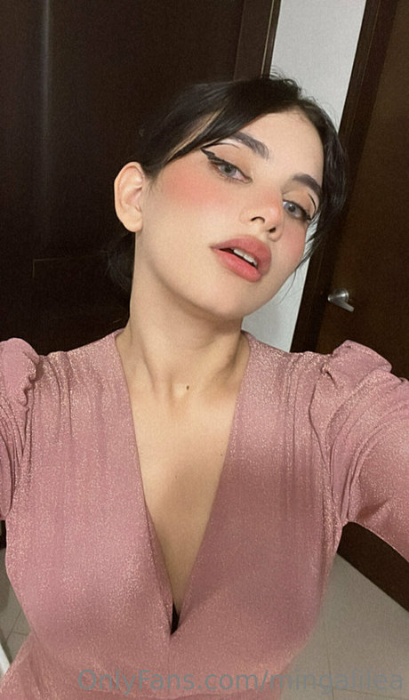 Foto di nudo di fuga di OnlyFans di Mingalilea