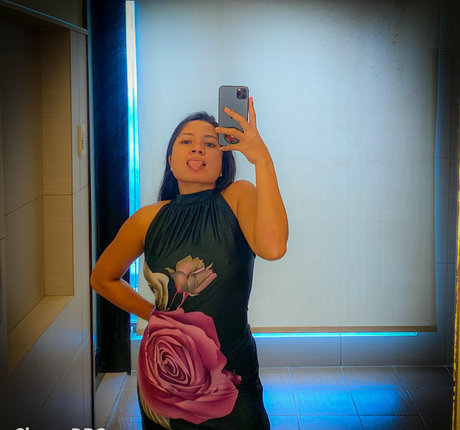 Alasti lekkinud OnlyFans-i pilt Cherrydbgfree