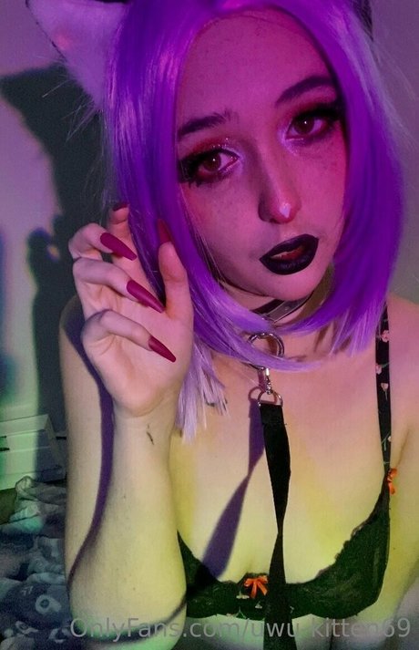 OnlyFans-model Uwukitten69