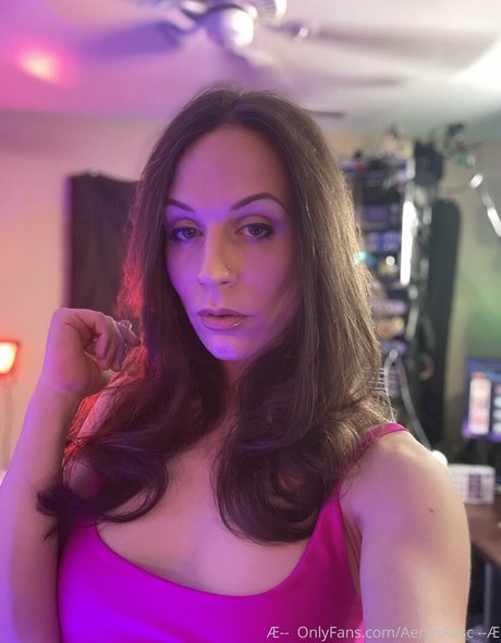 Oliviawould naked leaks OnlyFans pic