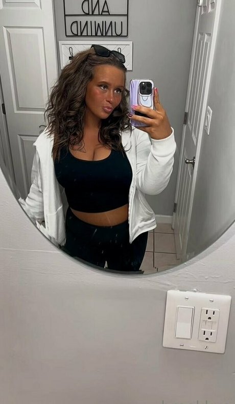 Brookkxoo naked leaks OnlyFans pic