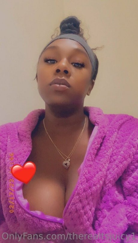 OnlyFans-model Therealtsjuicy1