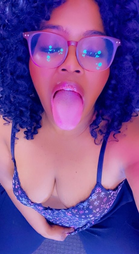 OnlyFans-model Ohlivvynoir