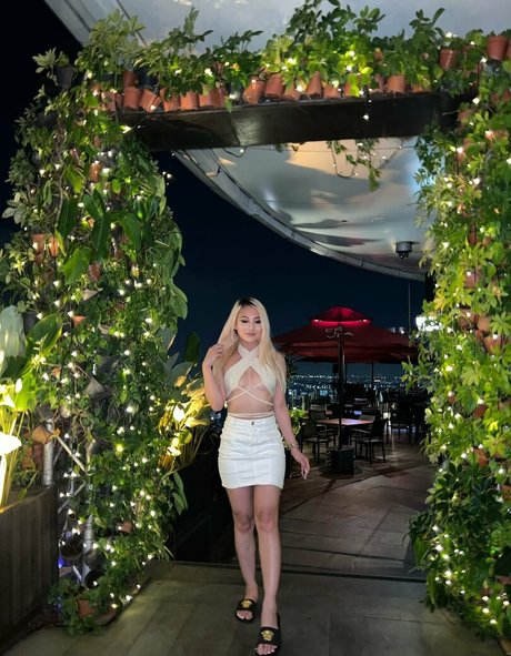 Обнаженная фотография утечки OnlyFans от Gina Nguyen