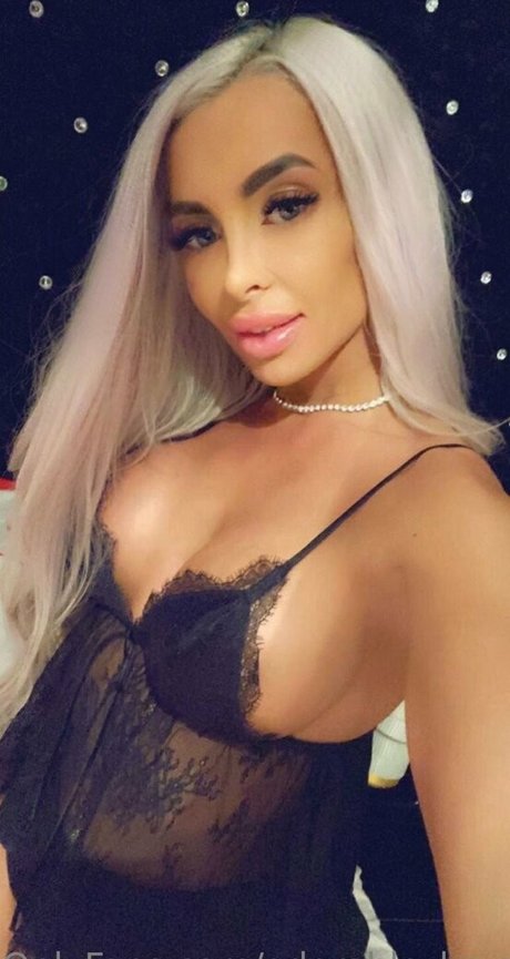 Alasti lekkinud OnlyFans-i pilt Adorablekrystal