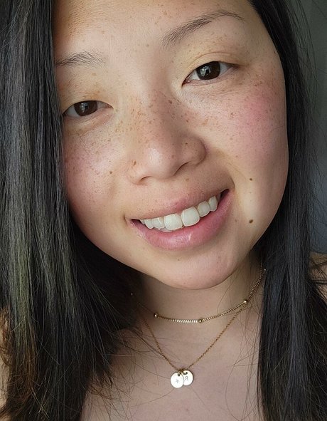 Nahá fotka uniklých OnlyFans od Miss Jee Yung