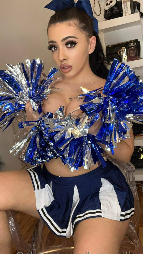 Leyaamiller naked leaks OnlyFans pic